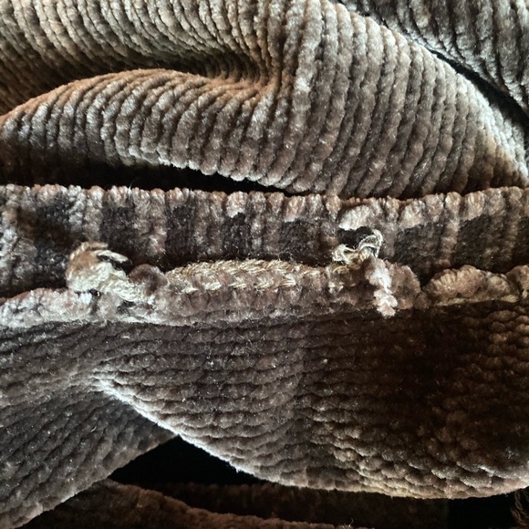 Fuzzy Knitted Sweater - Picture 4 of 4